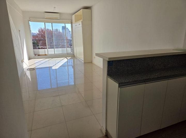 Monoambientes C/balcon Flores, todo Luz! - 2