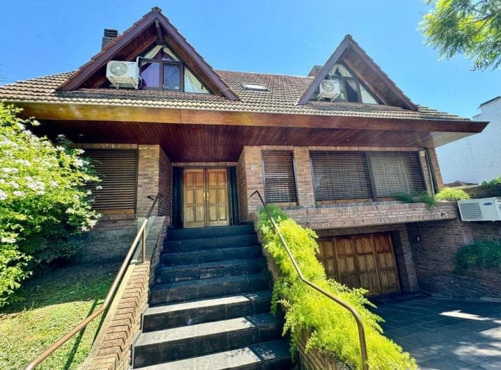 Casa de 5 Ambientes en San Isidro con Pileta - 2