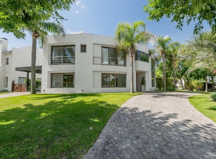 Casa en Venta 6 Ambientes en Barrio Septiembre - 3