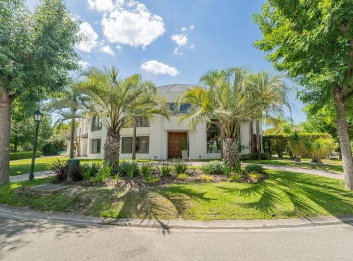 Casa en Venta 6 Ambientes en Barrio Septiembre - 2
