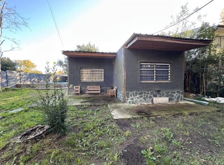 Venta Casa con Pileta Sobre Dos Lotes - La Reja - 4