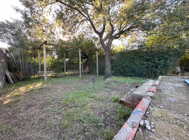 Venta Casa con Pileta Sobre Dos Lotes - La Reja - 5