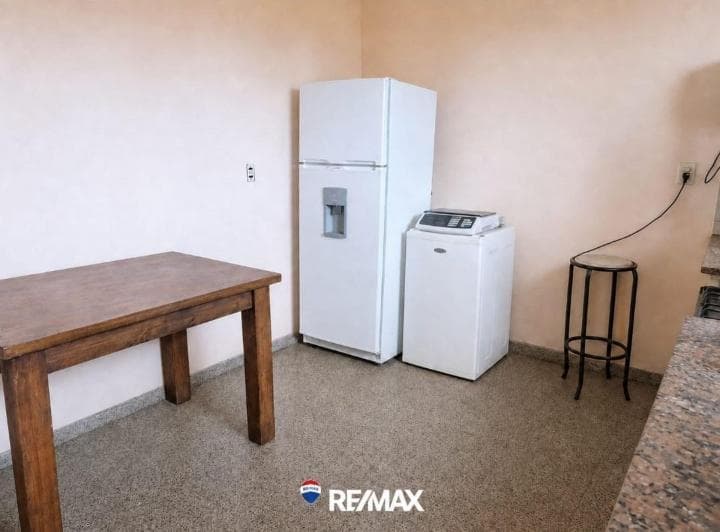 Venta Casa 3 Dor. en Altos con Local y Galpon - 5
