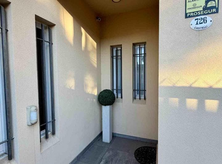 Venta Casa 4 Ambientes C/cochera - Parque - Quincho - 5
