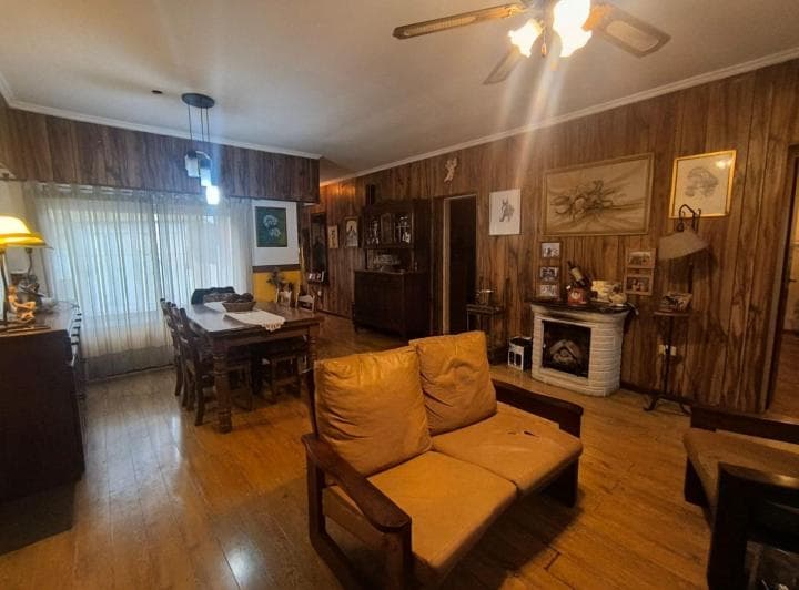 Venta Casa 4 Amb. + Depto 2 Amb. en Liniers - 4