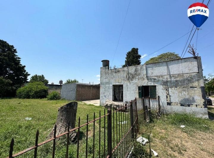 Venta Casa 2 Ambientes Rafael Calzada Doble Lote - 4
