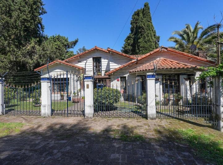 Venta Casa Quinta 5 Amb Burzaco Lote 1700 m² - 2