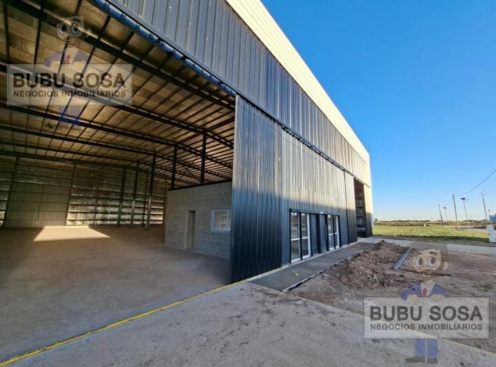 Nave Industrial 930 m² en Alquiler – Punto 53 | Ruta 53 - 4