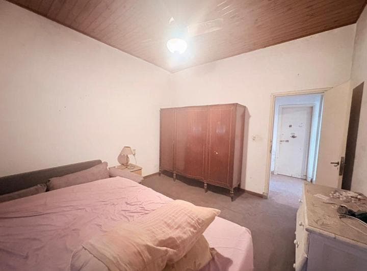 Casa a Refaccionar en Amplio Lote 412 m² Malvinas a - 4