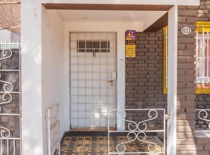 Casa en Godoy Cruz — a m de Acceso Sur - 5