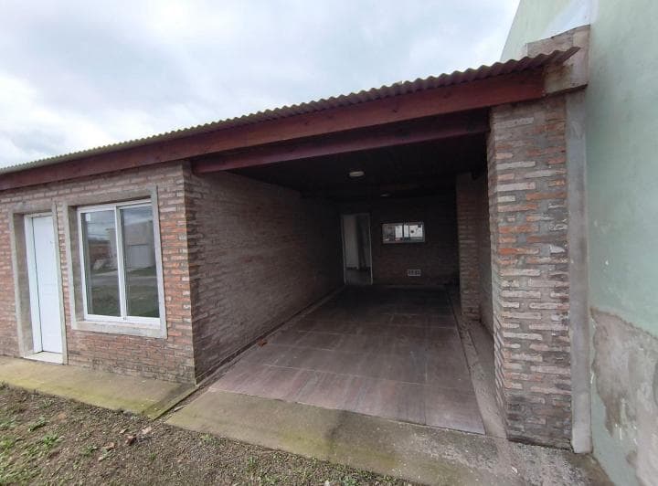 Casa 2 Dorm. con Garage y Patio, San Benito - 2