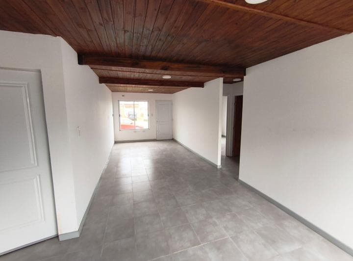 Casa 2 Dorm. con Garage y Patio, San Benito - 3