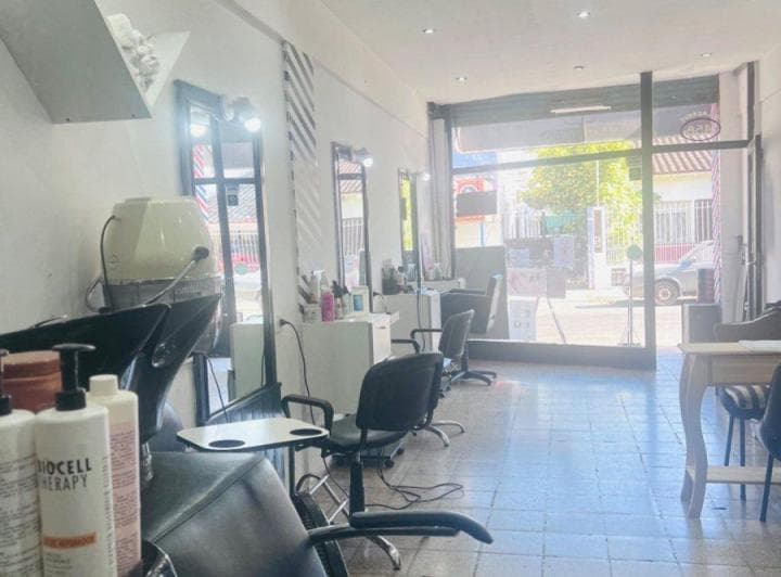 Venta Fondo de Comercio Peluquería Pilar Centro - 3