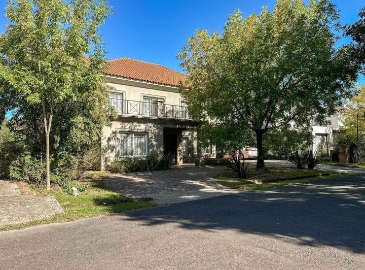 Casa en Venta en Barrio Laguna del Sol - 2