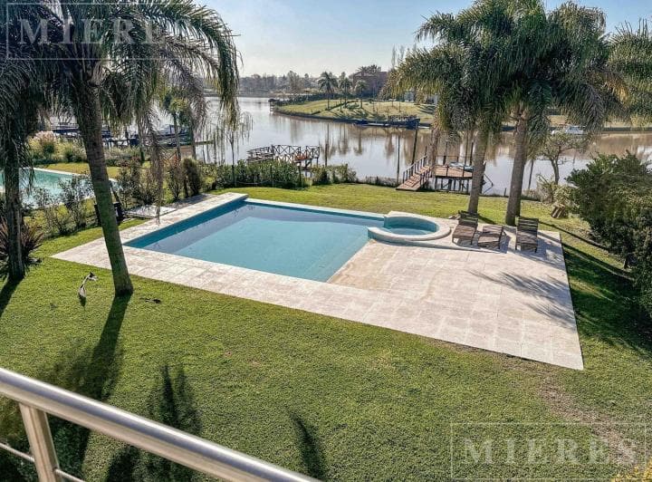 Casa en Venta en Santa Catalina Al Rio - Villanueva. - 2