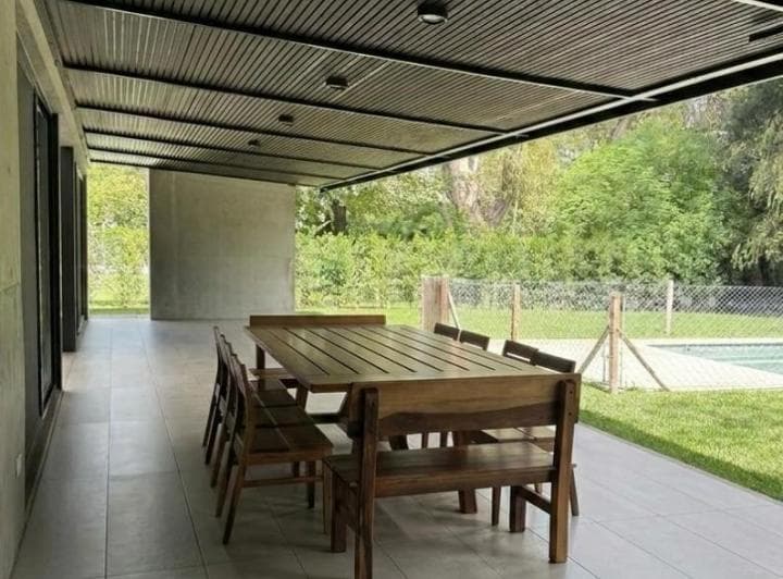 Casa en Venta en Excluisvo Barrio La Arboleda, Benavidez Tigre - 2