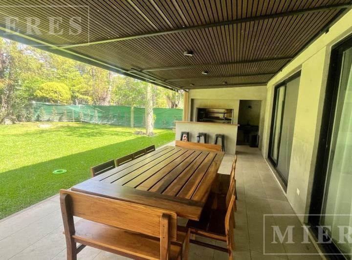 Casa en Venta en Excluisvo Barrio La Arboleda, Benavidez Tigre - 3