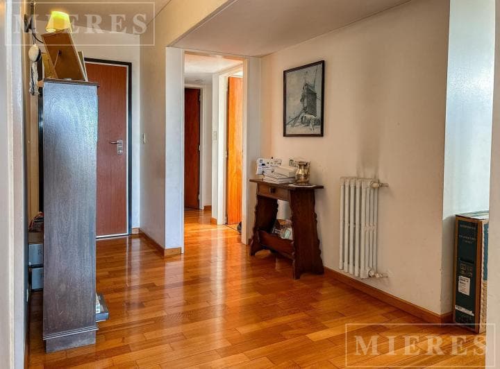 Muy Lindo Departamento en El Centro de San Isidro con Increíbles Vistas Abiertas en Venta - 3