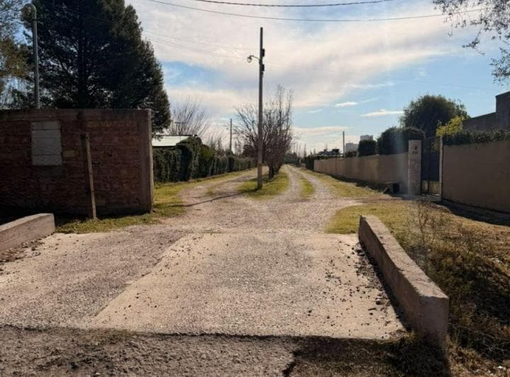 Lote en Venta en Las Paredes Barrio Semiprivado - 2