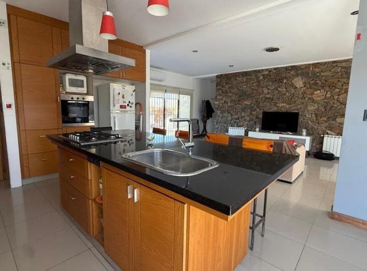 Venta Hermosa Casa en Rodeo del Medio - 2