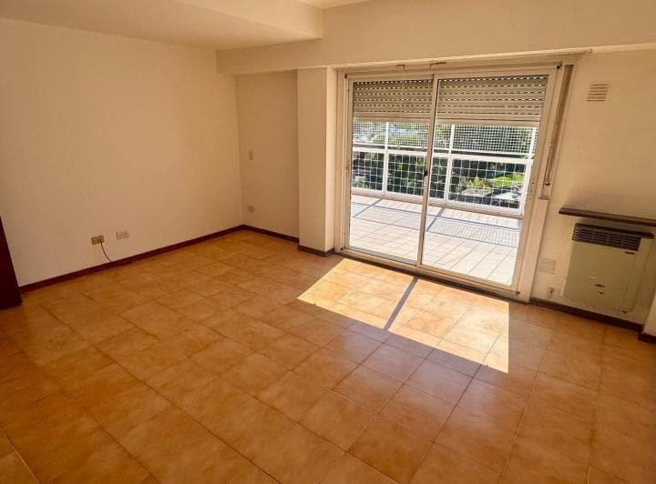 Coghlan: Plaza y Monroe 3 Ambientes C/dep Balcon Terraza! - 4