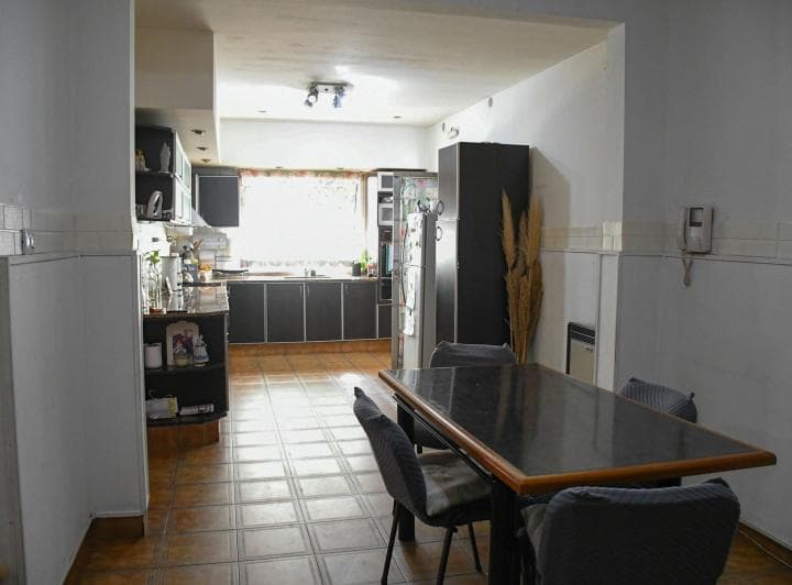 Casa en Venta de 4 Ambientes en Rosario - 2