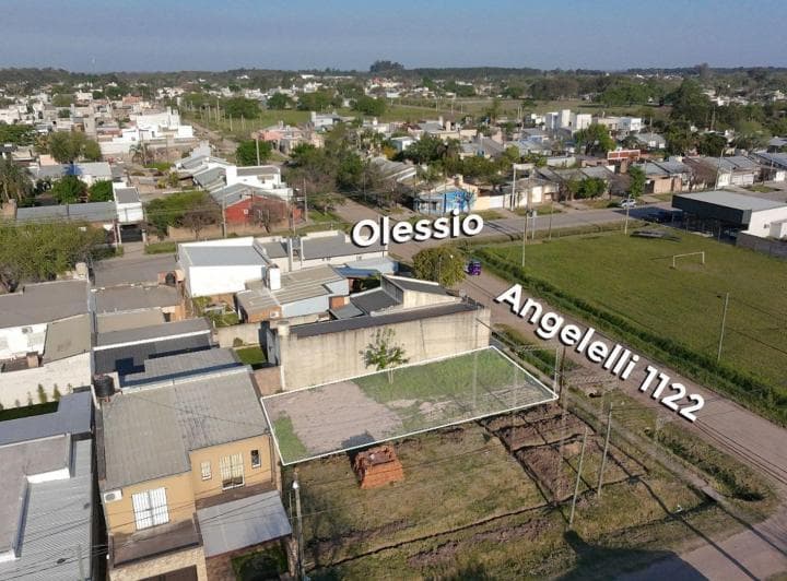 Terreno en Venta a m de Calle Olessio - 4