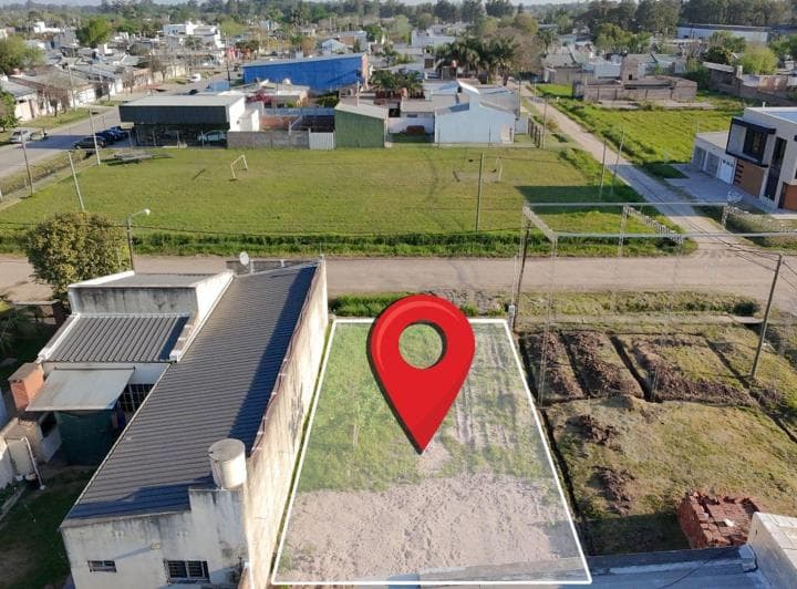 Terreno en Venta a m de Calle Olessio - 5
