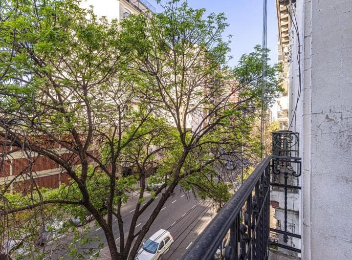 Departamento de 7 Ambientes Apto Profesional en Venta en Almagro - 4