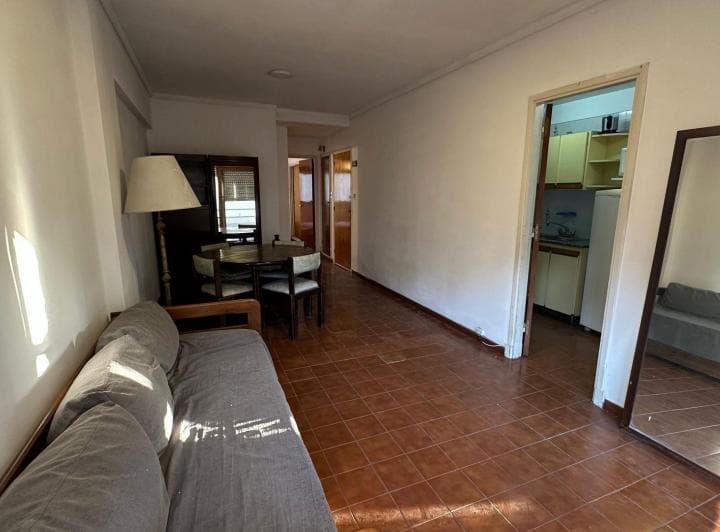 Venta Departamento 2 Amb. Frente C/balcón La Perla - 2