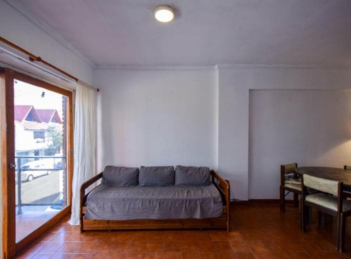 Venta Departamento 2 Amb. Frente C/balcón La Perla - 5