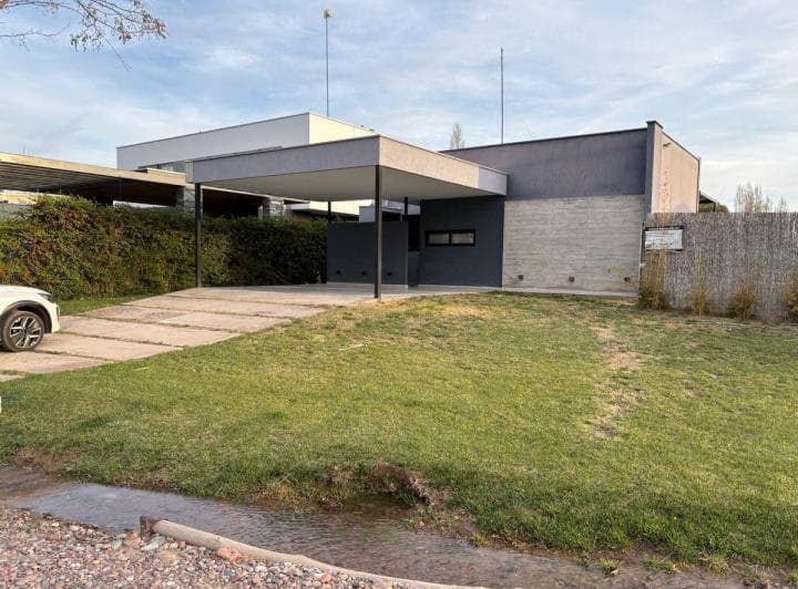 Casa en Venta C/ Cochera en Carrodilla - 4