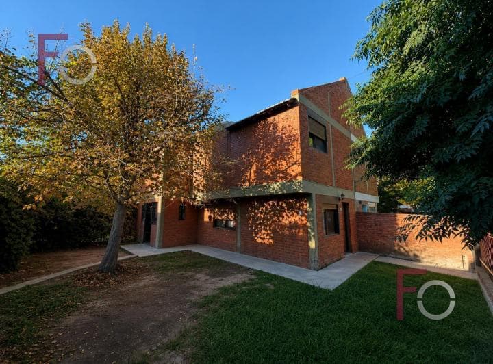 Dúplex en Venta C/ Cochera en Cipolletti - 2