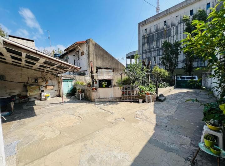Casa a Refaccionar en Venta en Martinez - 5