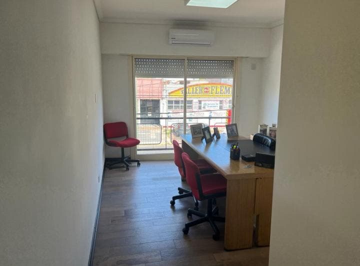 Departamento Monoambiente con Balcón y Cochera en Venta en Martinez - 3