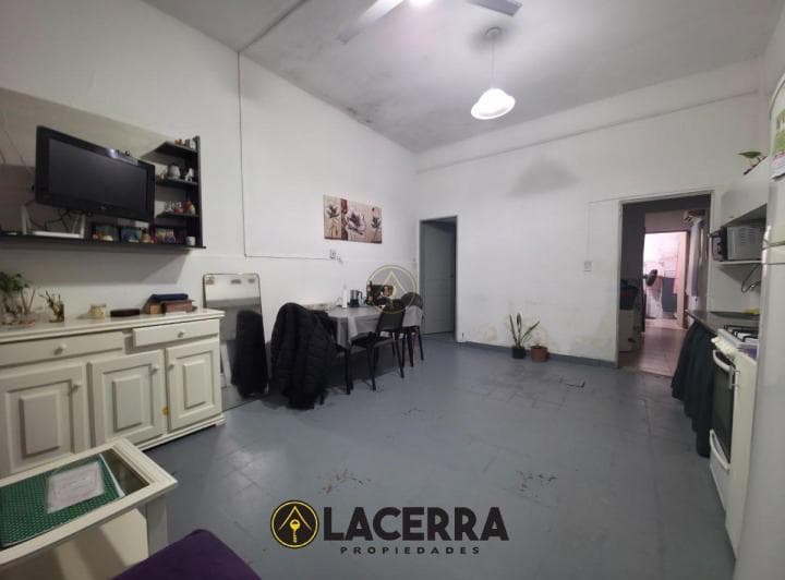 Venta en Block 3 Deptos + Local en Esquina - J. L. Suárez - 5