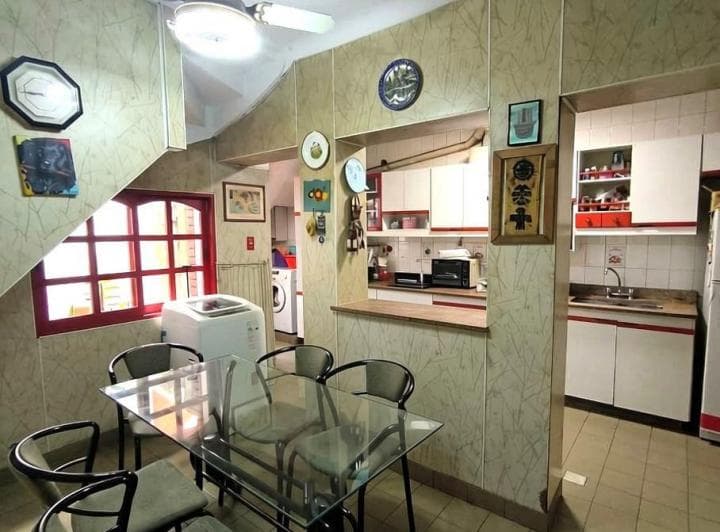 Casa de 4 Ambientes con Lote Propio, Cochera y Terraza en Liniers - 4