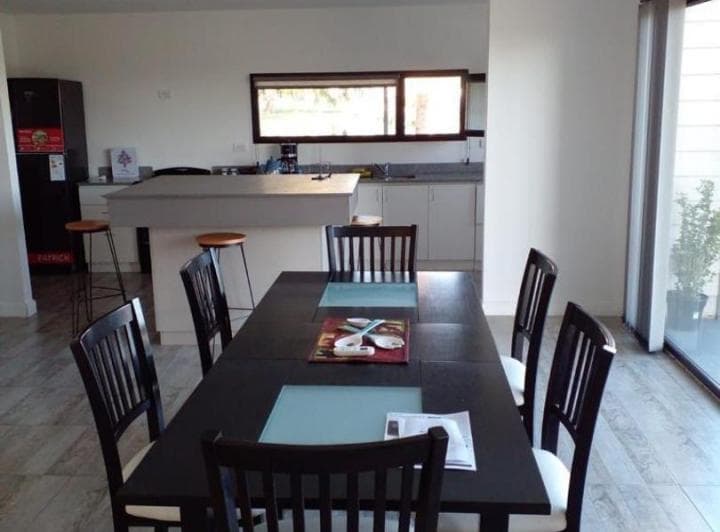 Casa con Pileta y Gran Parque en Barrio Cerrado La Aurelia - 3