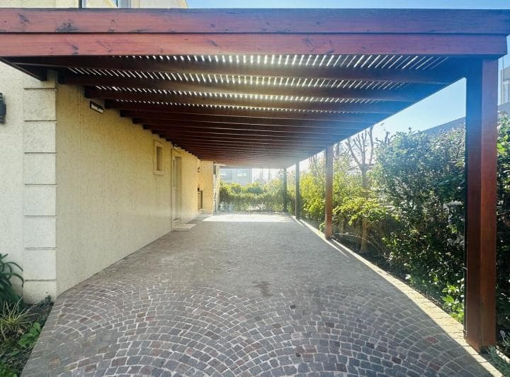 Casa 4 Ambientes con Piscina - Barrio Santa Guadalupe - 3