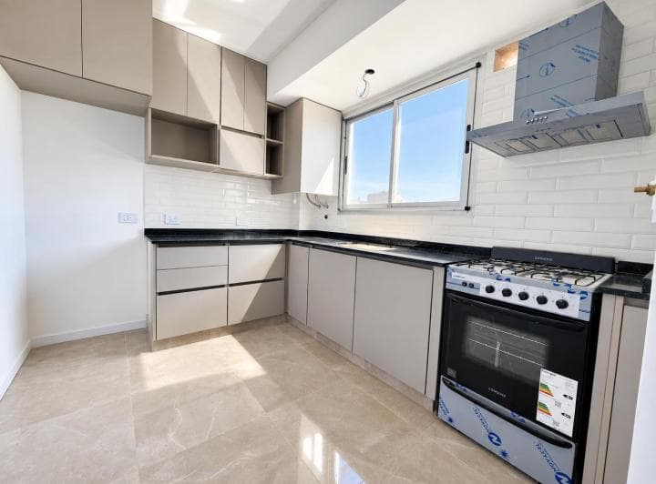 Venta Departamento Dos Amb con Balcon | Zona Barrio Naon - 3