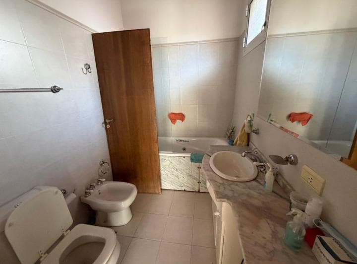 Impecable Casa Desarrollada en Planta Baja. - 5
