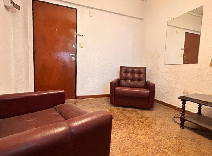 Venta Monoambiente Al Frente Zona Plaza Colon - 5