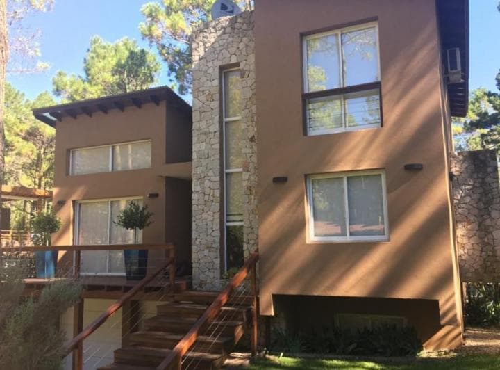 Cod 670 - Venta Usd 295.000 / 4 Hab 3 Baños Pileta Climatizada - 5