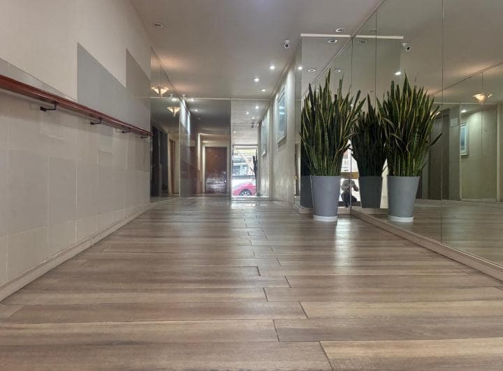 Departamento 3 Ambientes en Pb con 2 Patios - 2