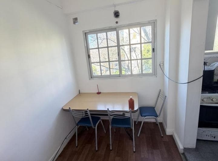 Departamento en Venta de Dos Dorm. Edificio Numero 24 - 5