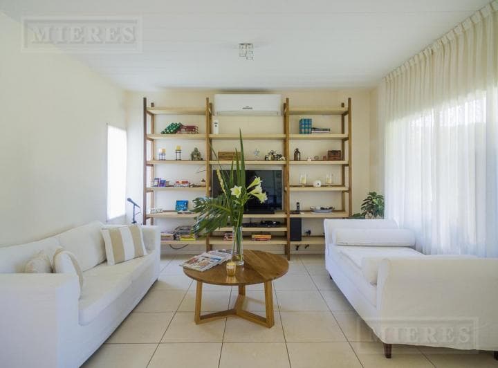 Casa en Venta - Lote Interno. La Comarca Bancalari. - 4