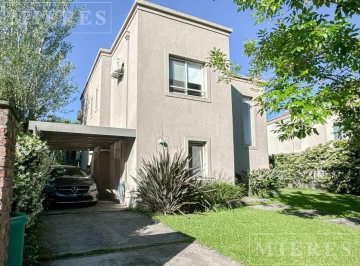 Casa en Venta a La Laguna en San Francisco - Villanueva - 2