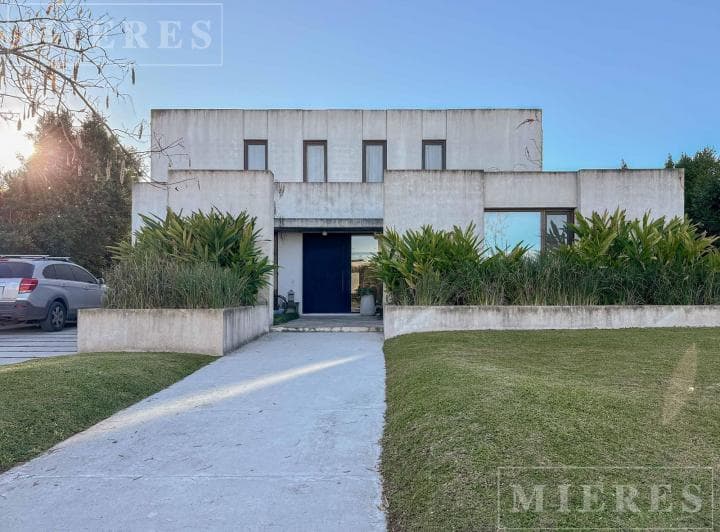 Casa en Venta en Barbarita - Corredor Bancalari - 2