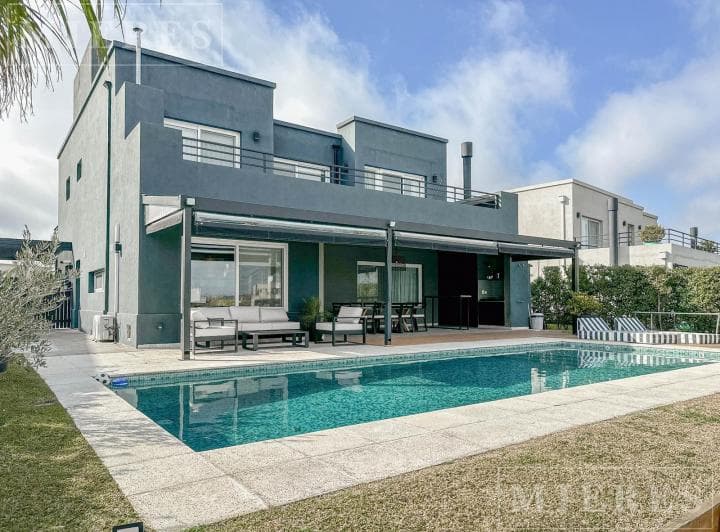 Casa en Venta a La Laguna en San Gabriel - Villanueva - 5