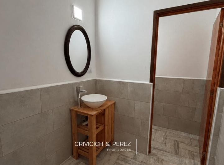 Local Comercial Zona Guemes - 3